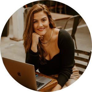 MARIE THOMAS HEAD SHOT (CIRCLE)